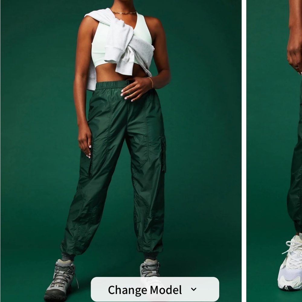 FABLETICS LIGHTWEIGHT CARGO JOGGER In EVERSHINE PINE